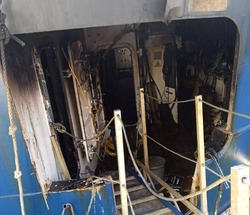 Краболовное судно с Сахалина горело в бухте Владивостока