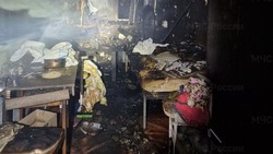 Пожарные потушили квартиру жилого дома в Южно-Сахалинске вечером 17 мая