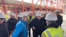 Губернатор проверил ход строительства легкоатлетического манежа в Южно-Сахалинске