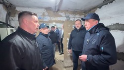 Работу провести немедленно: губернатор потребовал устранить протечку в подвале в доме на Курилах