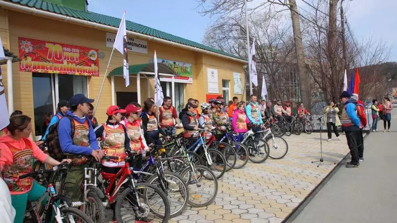 Велопробег организовали островные железнодорожники