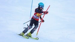 Сахалинские горнолыжники провели первые соревнования в 2026 году