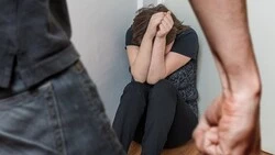 Избитая подруга дебошира добралась из Анивы в Южно-Сахалинск и умерла