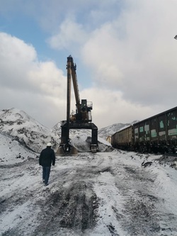 Двигатель портового перегружателя загорелся в порту в Невельске накануне, 18 декабря 