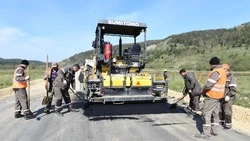 На Сахалине кипят дорожные работы 