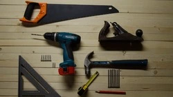 Циркулярную пилу и строительные инструменты украли сахалинцы ради заработка