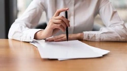 От индексации пенсий до ограничений в зоне СВО: обзор новых законов октября 2024 года