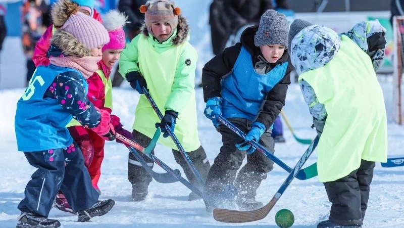 Военные РФ провели жеребьевку сахалинских команд «Хоккея в валенках» на СВО