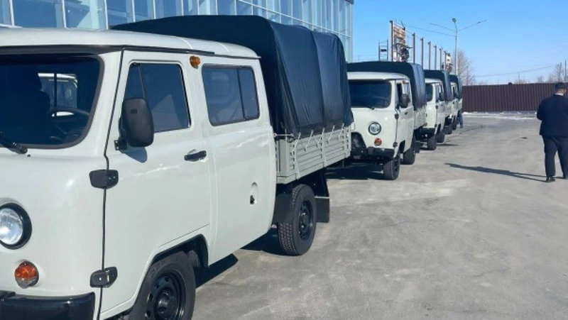 Новые внедорожники передали лесным пожарным на Сахалине 