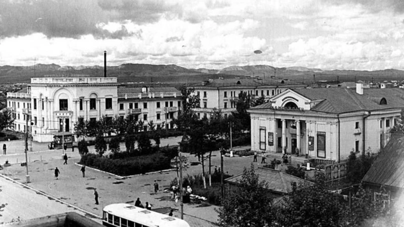 Исчезнувшие колонны и жесткая конкуренция: история к/т "Комсомолец" к его 65-летию