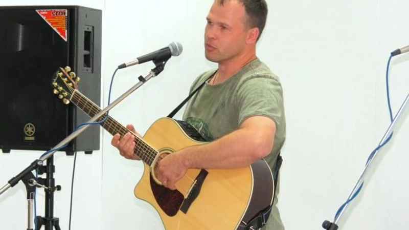 Сахалинцев приглашают на концерт Николая Михеева