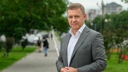 Мэр Южно-Сахалинска поздравил молодежь с праздником