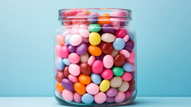 Сахалинца будут судить за кражу денег из конфетной банки