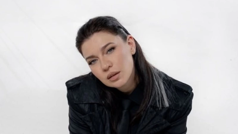 Mash: певица Ёлка отказалась от гражданства Украины и получила российский паспорт