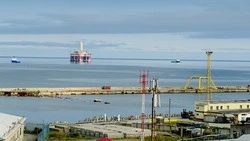 Нефтекомпания требует с Холмского морского порта больше 39 млн рублей, это кредит и проценты
