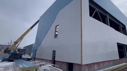 Открытие ледовой арены в Макарове вызвало обсуждение среди жителей Долинского района