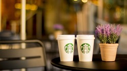 Starbucks уходит из России. Две тысячи кофеен закрывают