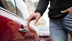 В Южно-Сахалинске мигрант продал машину, а потом сам же ее угнал