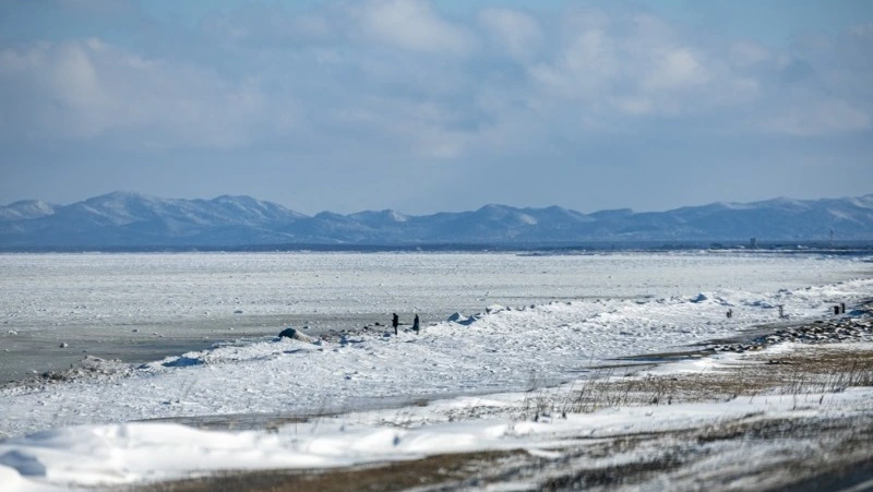 Аномальное тепло лишило рыбаков места подледного лова в заливе Мордвинова