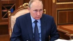 Путин сообщил о большом количестве заболевших COVID-19 в своем окружении