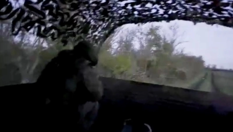 Военнослужащие с Сахалина поделились кадрами с уничтожением техники ВСУ