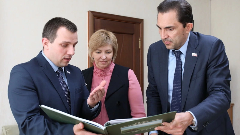 Андрей Хапочкин: «Поисковое движение России» заслуживает постоянной поддержки власти