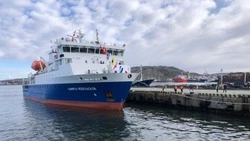 «Адмирал Невельской» прибудет на Южные Курилы с опозданием из-за шторма