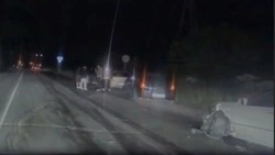 Две «Тойоты» и «Ниссан» столкнулись на корсаковской трассе