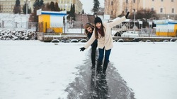 Травматологи просят жителей Сахалина быть осторожными в зимний период