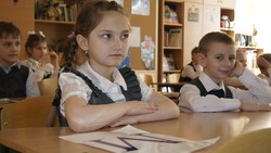 Сколько денег на сборы детей в школу тратят родители на Сахалине?