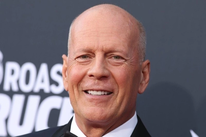 Брюс Уиллис отказался от съемок в кино из-за тяжелой болезни