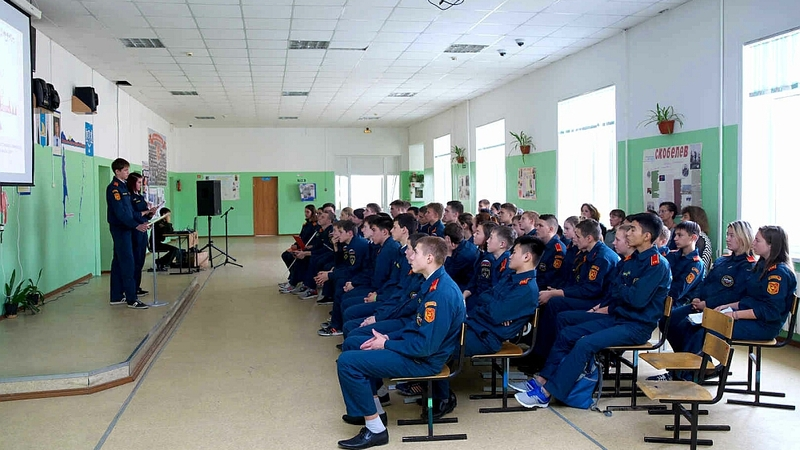 Сахалинские кадеты рассказали о великих полководцах