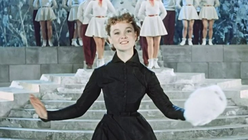 Тест для тех, кто скучает по СССР: сможете вспомнить эти 9 новогодних фильмов? 