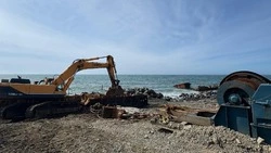 Утилизацию судна Xing Yuan у набережной в Холмске планируют завершить в сентябре — минтранс 