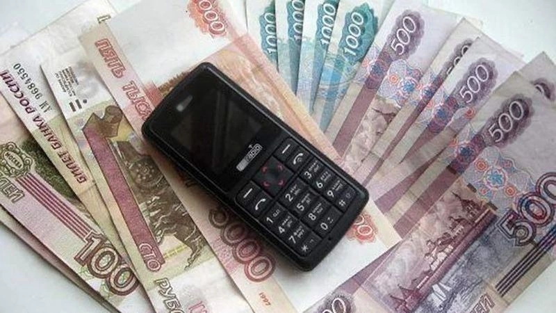 Сахалинец обокрал обратившегося к нему за помощью пенсионера