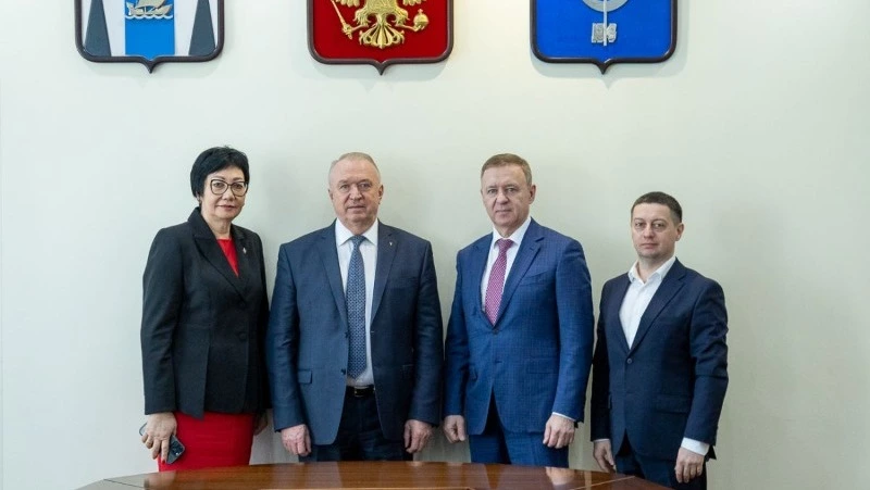 «Южно-Сахалинск имеет огромный потенциал»: мэр и президент ТПП РФ обсудили развитие бизнеса