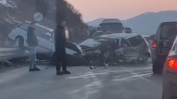 В областном минздраве сообщили о состоянии пострадавших в ДТП на юге Сахалина 