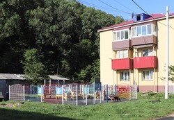 Двенадцать новых детских площадок появилось на Сахалине в 2022 году