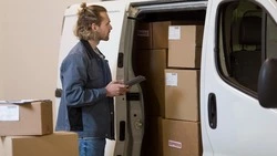 Авито: россияне стали на 30% чаще заказывать товары с доставкой