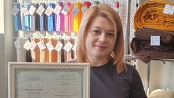Служба занятости населения помогла сахалинской маме открыть магазин тканей 