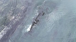 В Холмском районе утилизируют затонувшее более 30 лет назад судно 