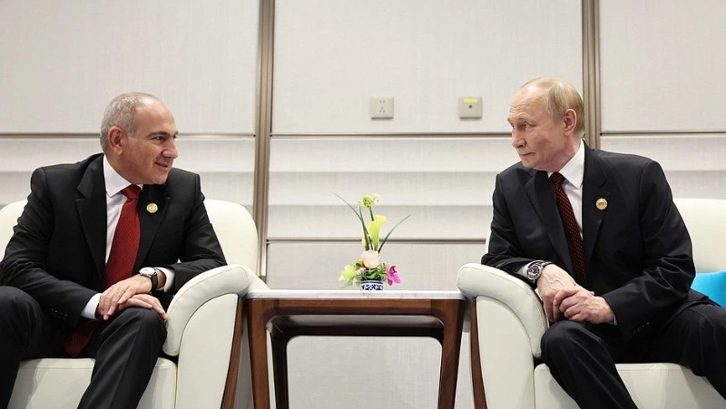 Владимир Путин провел переговоры с Николом Пашиняном в рамках визита в Китай для участия в саммите