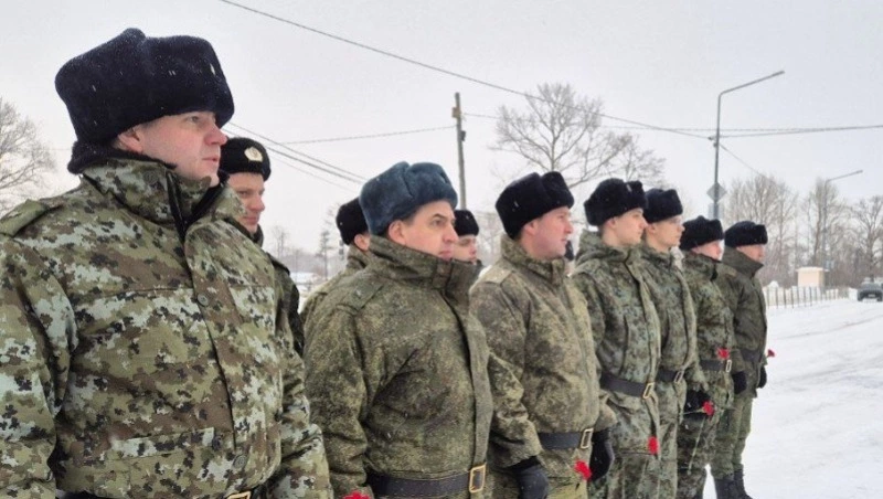 Пограничный столб «Эстафеты Победы» передали Поронайскому району 