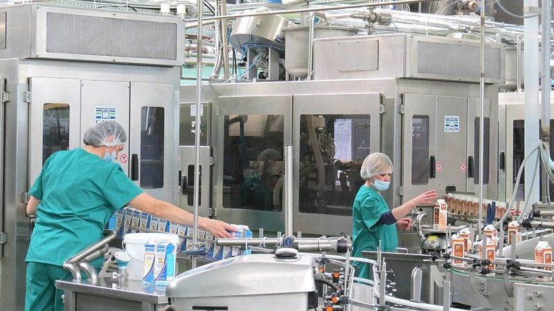 Южно-Сахалинский молкомбинат обеспечит полезным напитком островных школьников