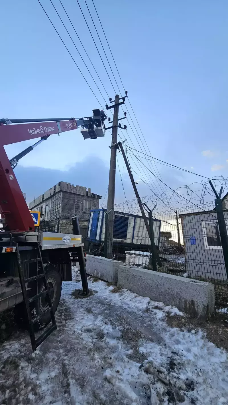 На Южных Курилах продолжают восстанавливать электроснабжение после сильного циклона