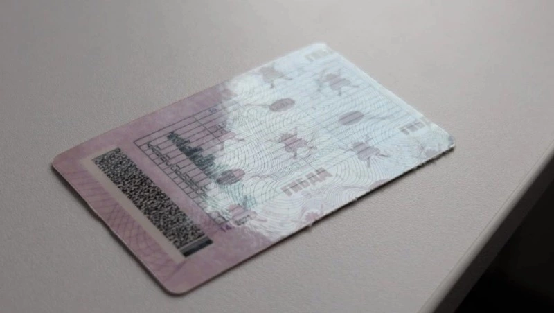 Житель Якутии предъявил инспектору на Курилах поддельное водительское удостоверение