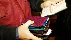 Жительница Сахалина фиктивно поставила на учет 55 иностранцев 