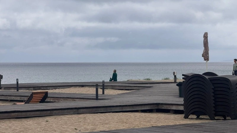 Лето, море, автобус: сезонный маршрут связал Южно-Сахалинск и пляж «Охота»