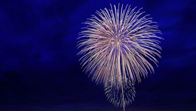 Треть работодателей Южно-Сахалинска проведут новогодний корпоратив в ресторане 