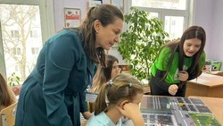 Желтый, красный, голубой: на Сахалине дети знают, как сортировать мусор по цвету бака